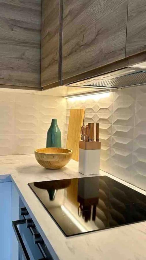 Luxury 2 Bedroom Apartament, Close To San Siro, Fiera And 10 Min Metro To Duomo Milán Exterior foto