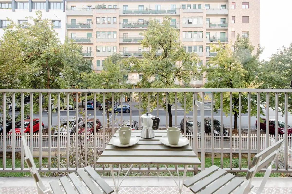 Luxury 2 Bedroom Apartament, Close To San Siro, Fiera And 10 Min Metro To Duomo Milán Exterior foto