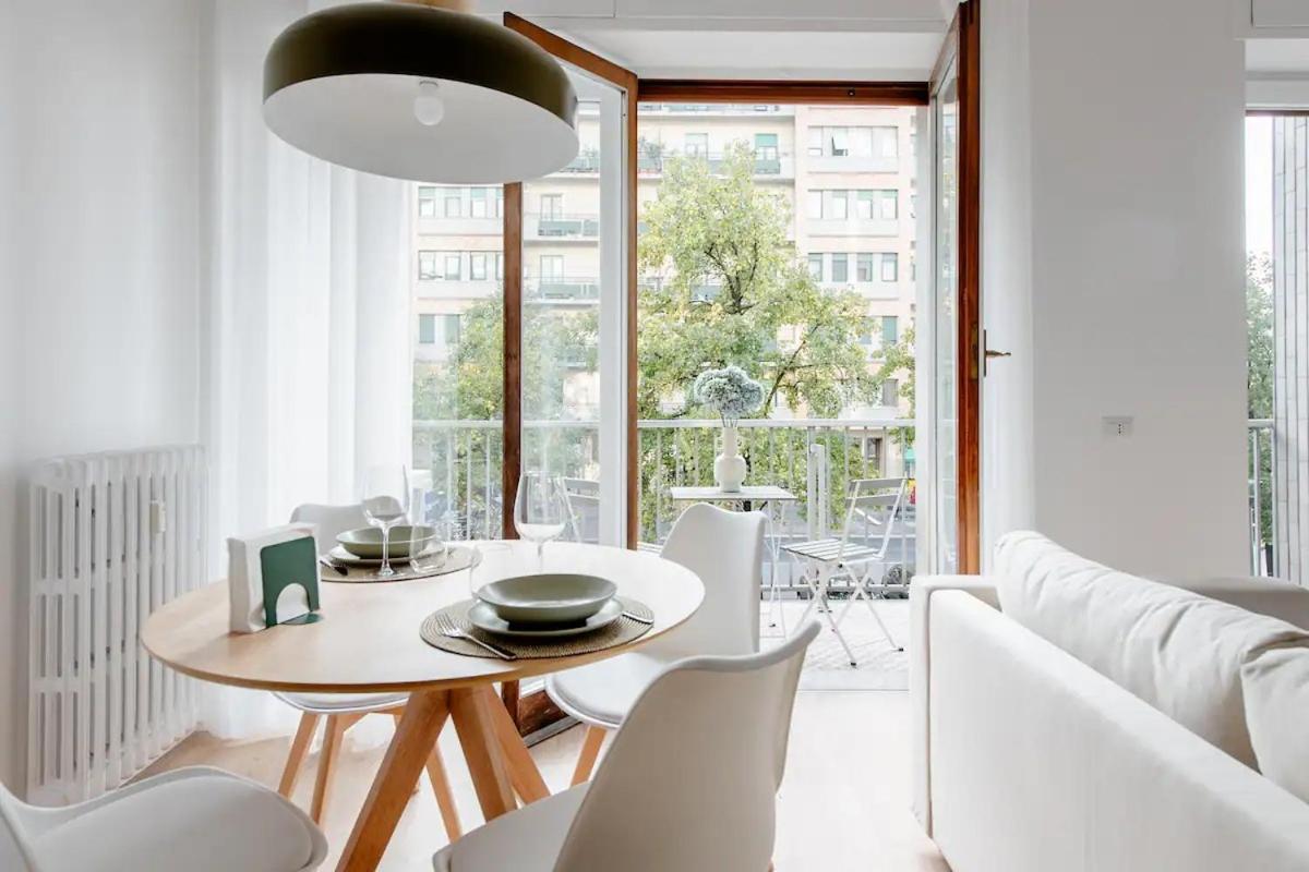Luxury 2 Bedroom Apartament, Close To San Siro, Fiera And 10 Min Metro To Duomo Milán Exterior foto